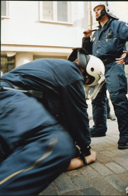 Pohjoisella Makasiinikadulla väkivaltainen kiinniotto