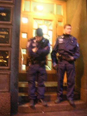 Meksikon suurlähetystön ovi