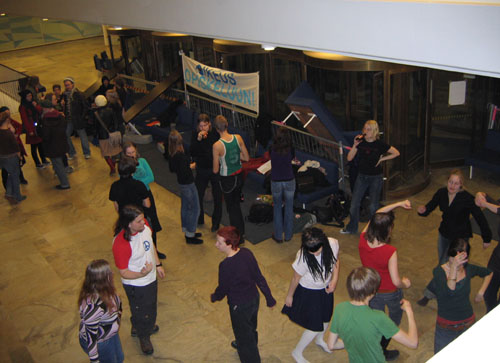 Porthanian tanssilattia